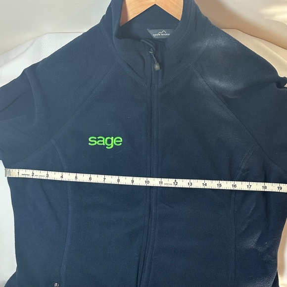Lightweight Sage branded micro fleece jacket by Eddie Bauer - Picture 6 of 6